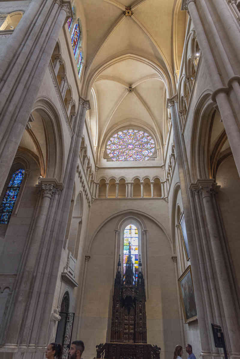 Francia - Lyon 026 - catedral de Saint-Jean-Baptiste.jpg